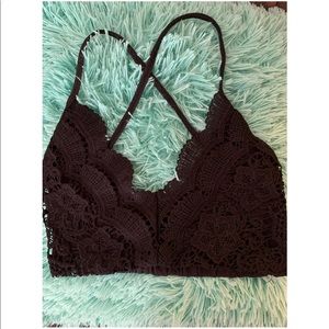 Black bralette size medium